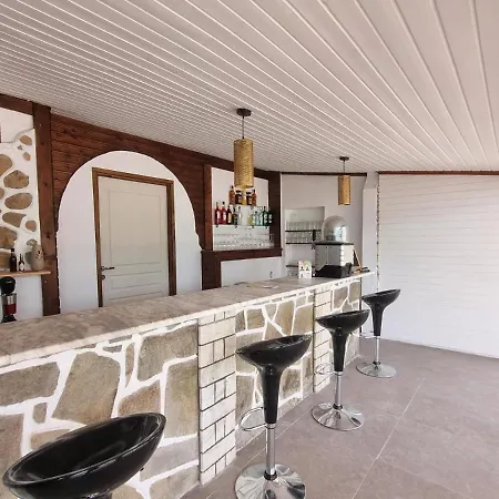 King Studio With Sofa Bed 13